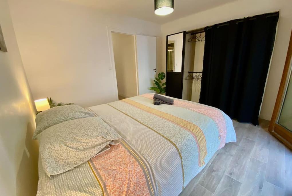 Le Carmen - Terrace - Garage Apartment Nimes Bagian luar foto